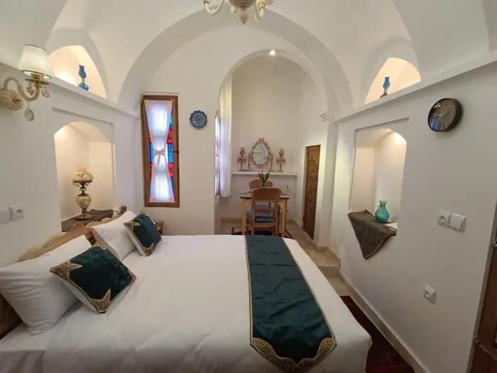 اقامتگاه سنتی عمارت شمسه - واحد ترنج