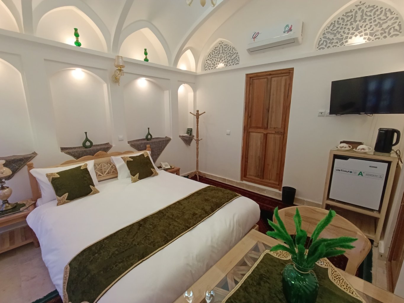 مجتمع اقامتی عمارت شمسه - واحد رویا