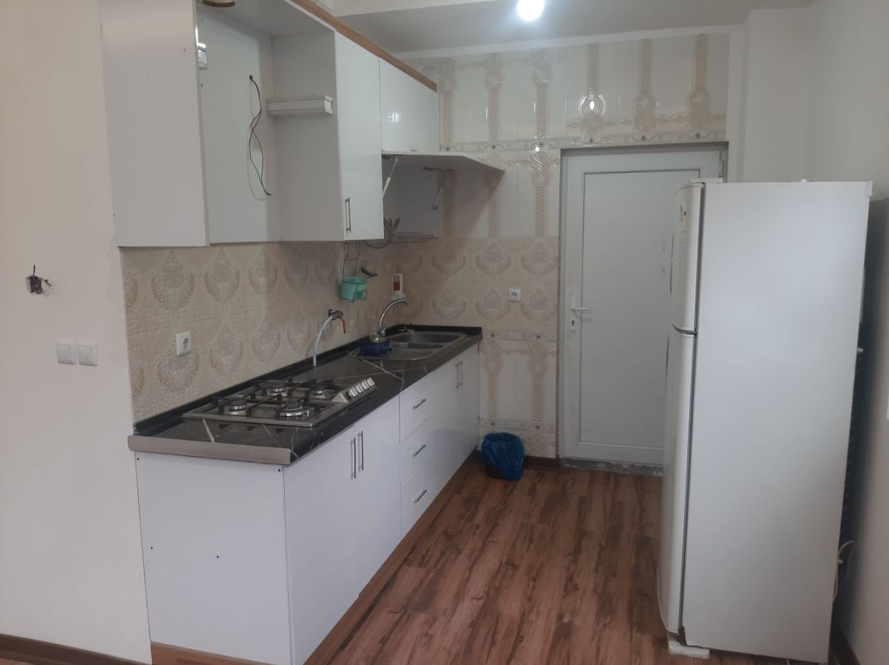 ویلا فلت گل مریم 4