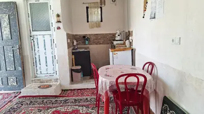 بومگردی ترنه - واحد یک خوابه چشمه