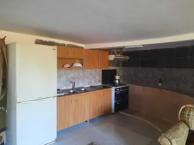 ویلا یک خوابه قوی سفید ۱