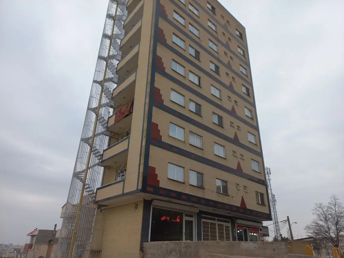 آپارتمان دوخوابه برج بابک