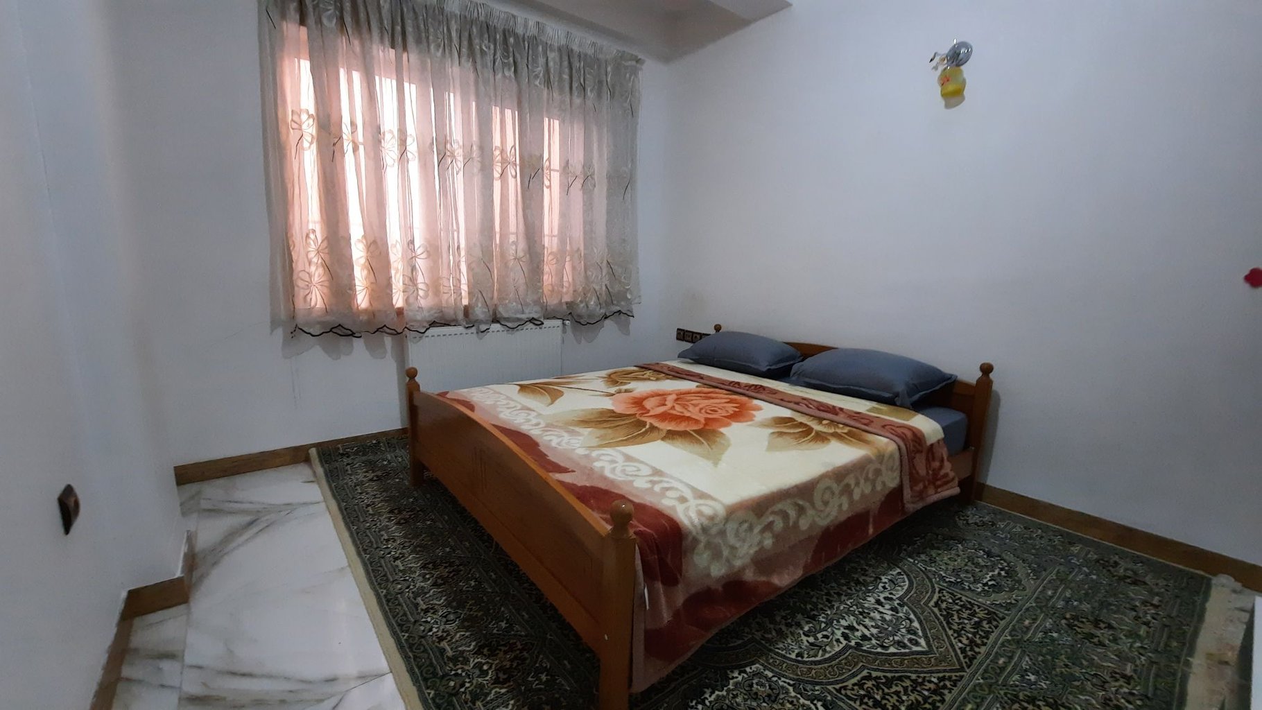 سوئیت یک خوابه صدرا 4