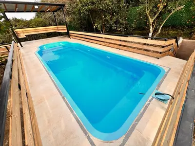 کلبه دوخوابه استخردار چوبی اربکله