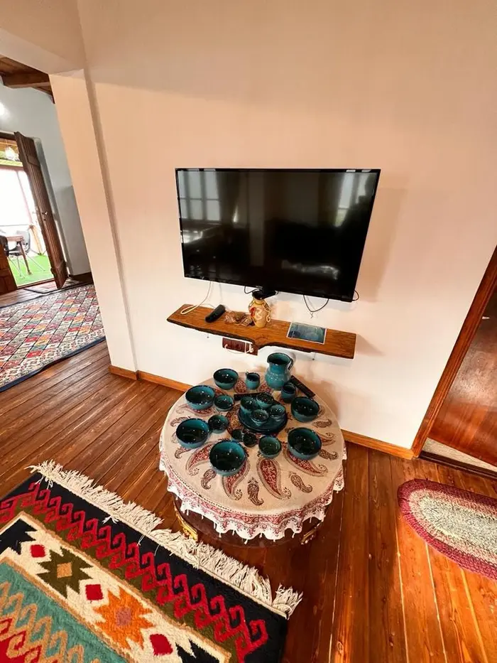 کلبه دوخوابه استخردار چوبی اربکله