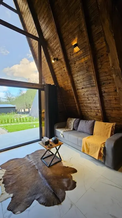 کلبه يک خوابه جكوزی دار گردشگری لفور