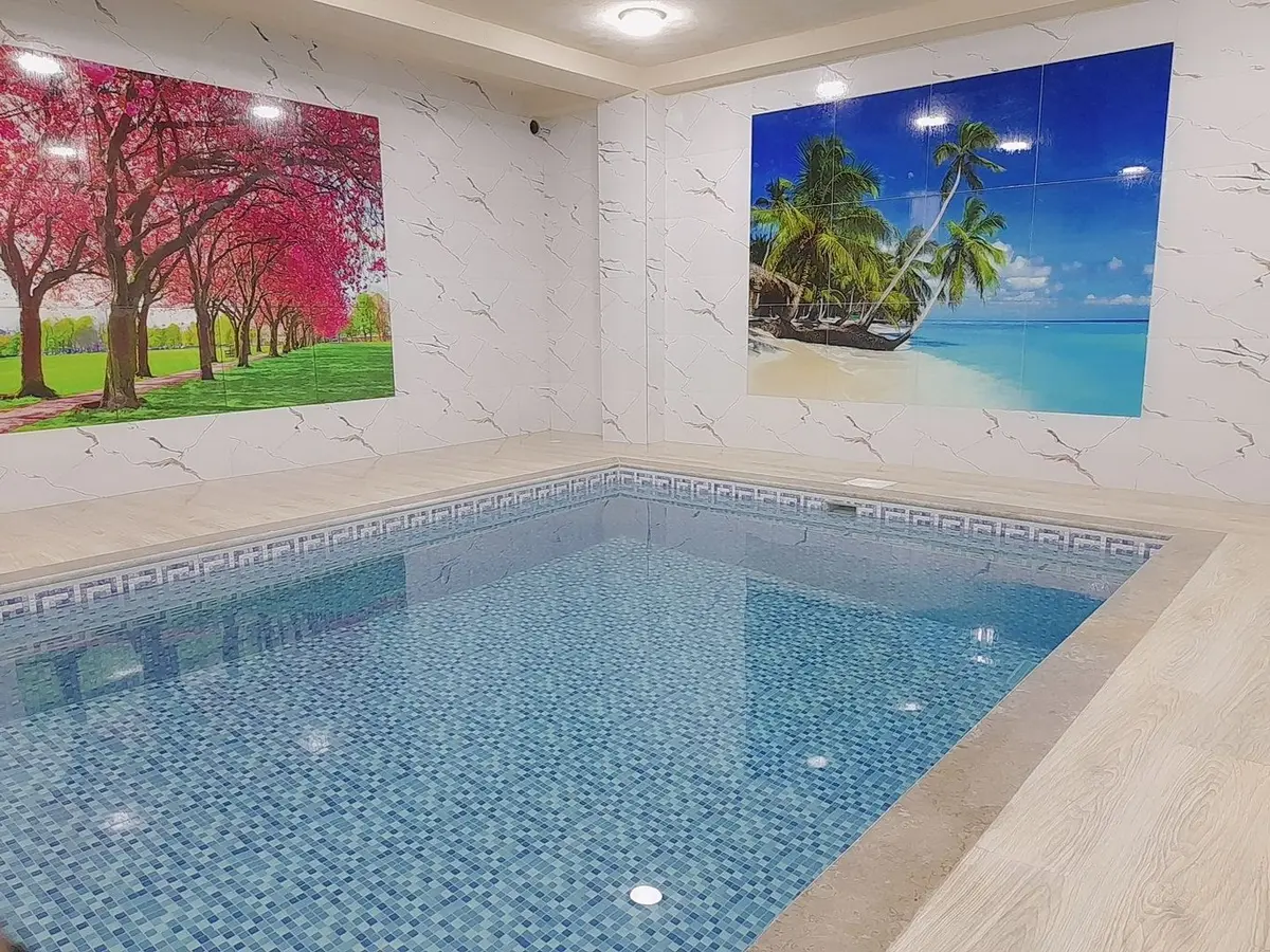 ویلا دوخوابه استخردار آبگرم شرقی 14 - استخر