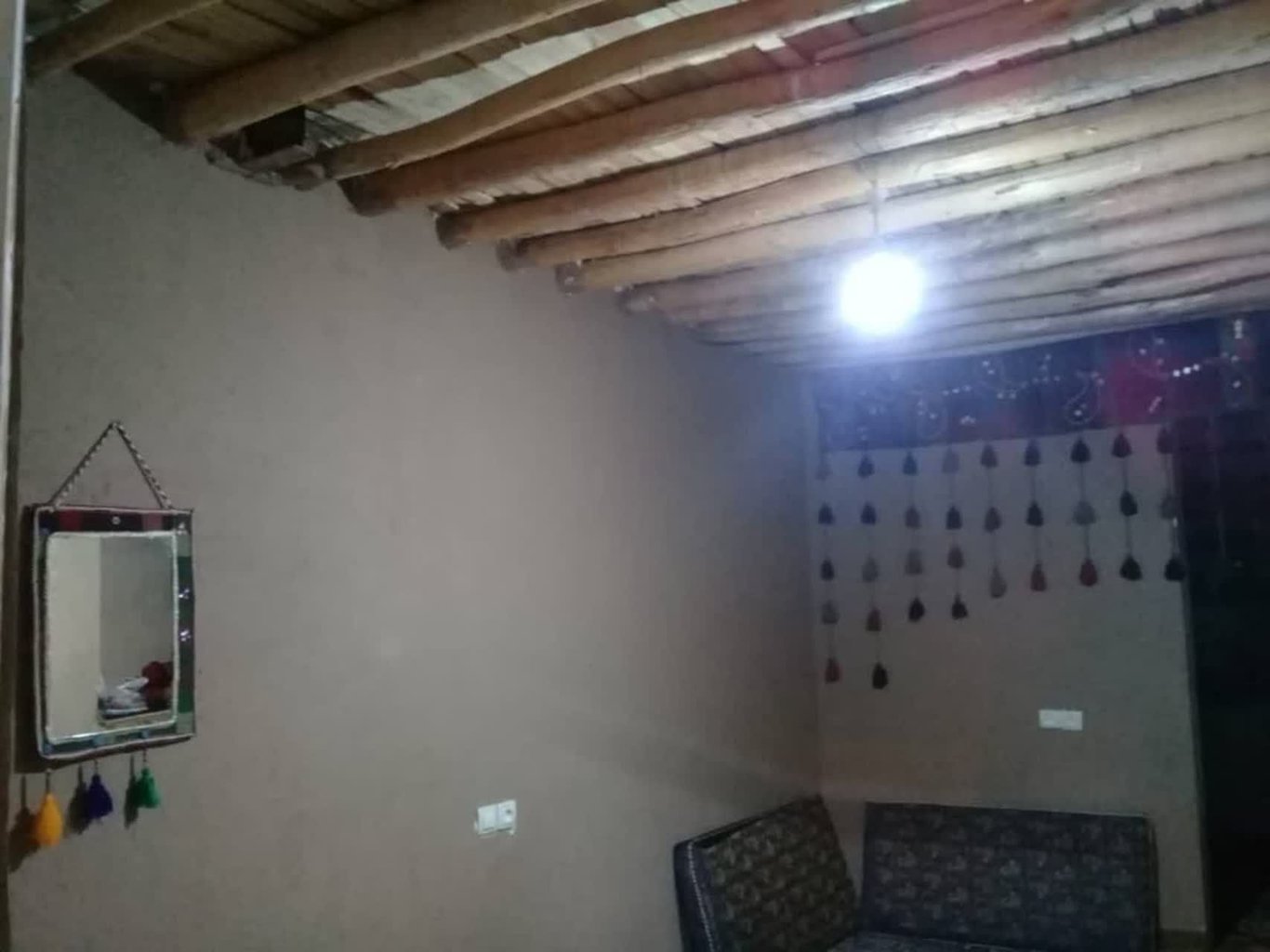 بوم گردی سنگ تراشان - واحد ۳