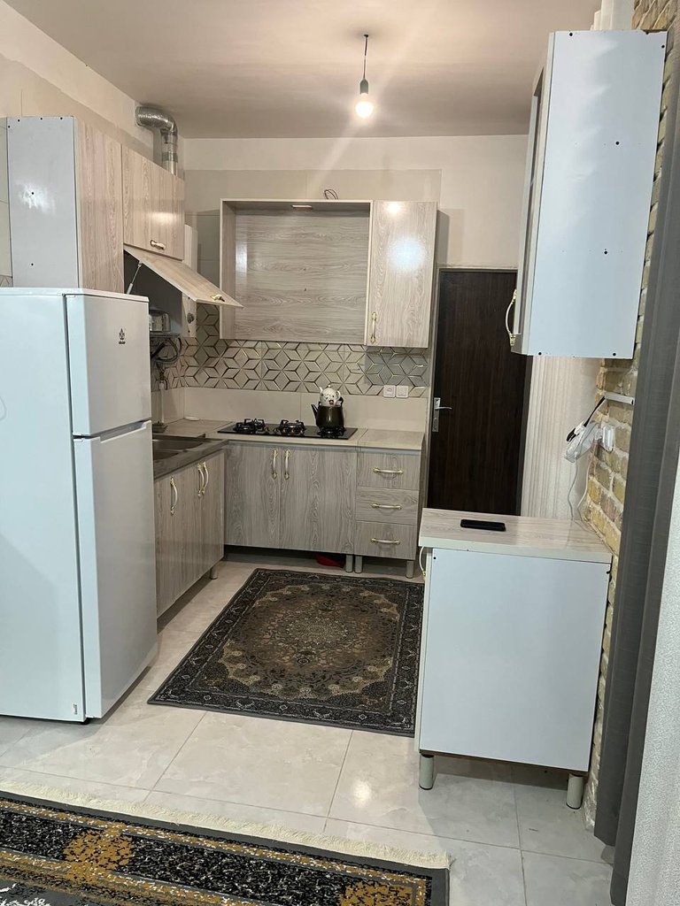 یک خوابه استخردار قائم