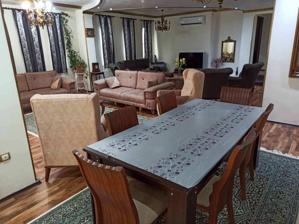 دوخوابه میرهادی - میز ناهارخوری