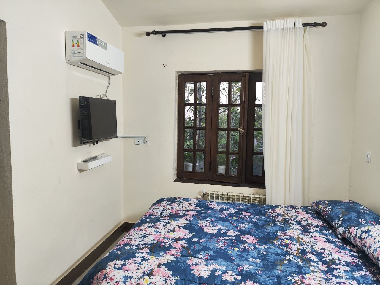 اوستا بالا - واحد ماه جان