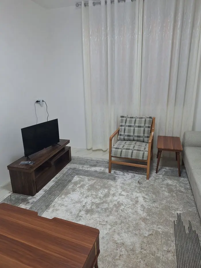 سوئیت یک خوابه دلگشا 2 - سالن 