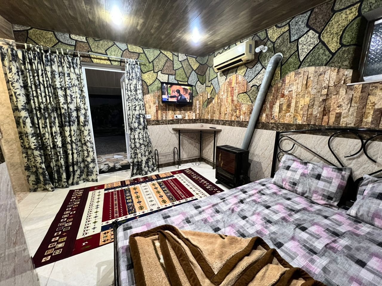 مسافرخانه ساحلی خورشید - واحد 5