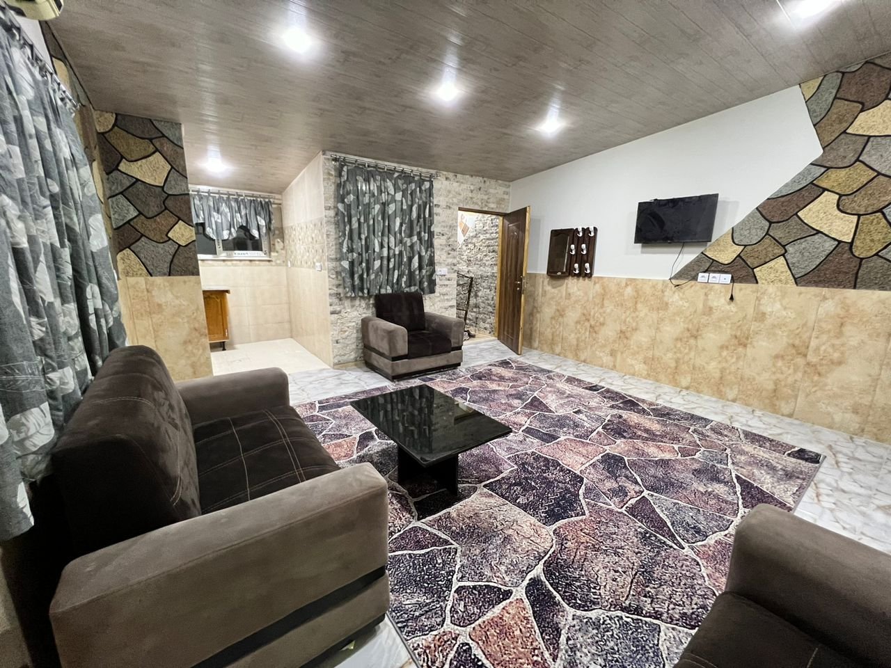 مسافرخانه خورشید - سوئیت دید به دریا ۶