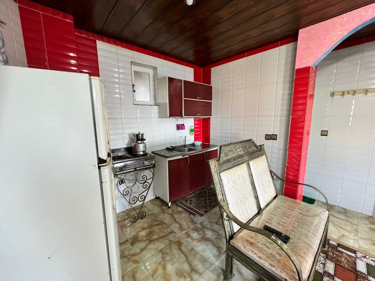 مسافرخانه خورشید - واحد دید به دریا ۸