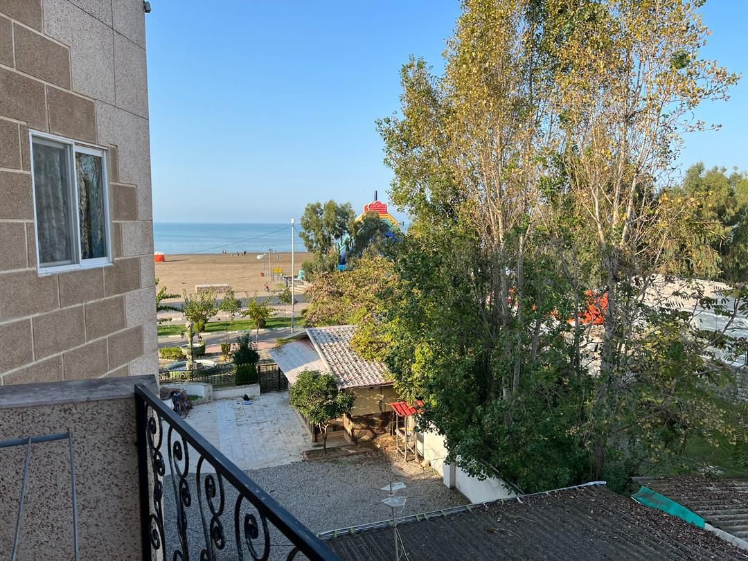 مسافرخانه سوئیت ساحلی تراس دار - ساحلی خورشید - واحد ۱۱