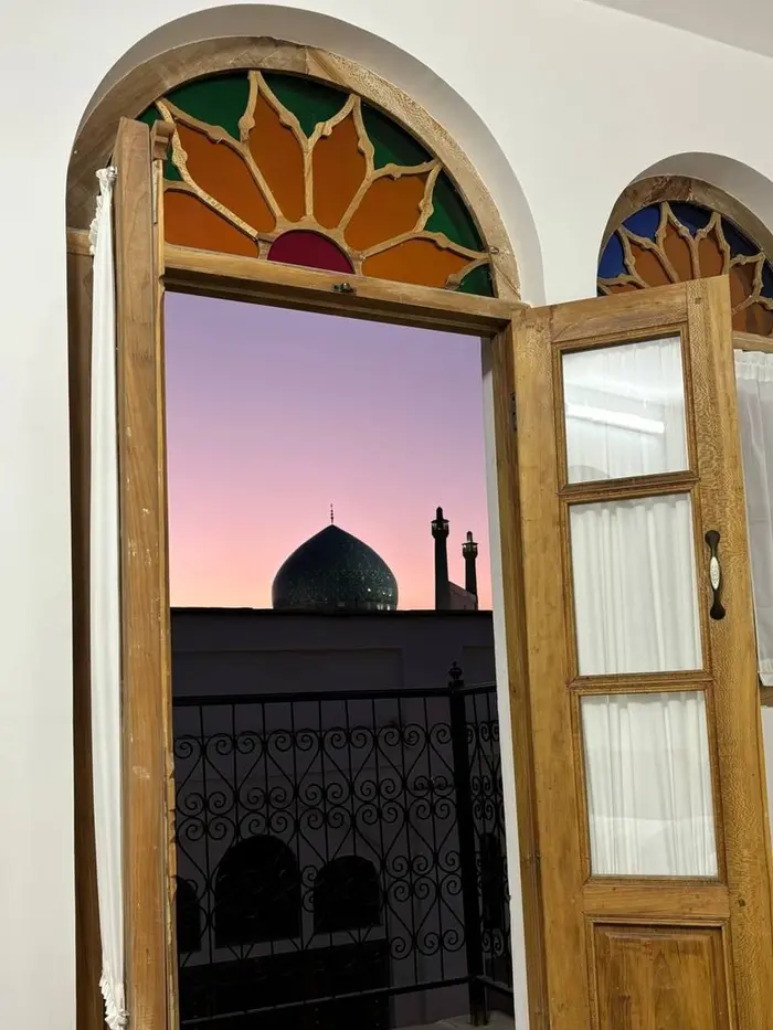 اقامتگاه سنتی شاهان - واحد 24 vip