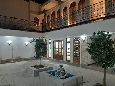 اقامتگاه سنتی شاهان - واحد 21 vip