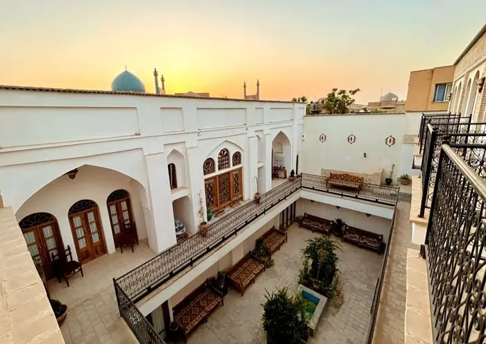 اقامتگاه سنتی شاهان - واحد ۱۱