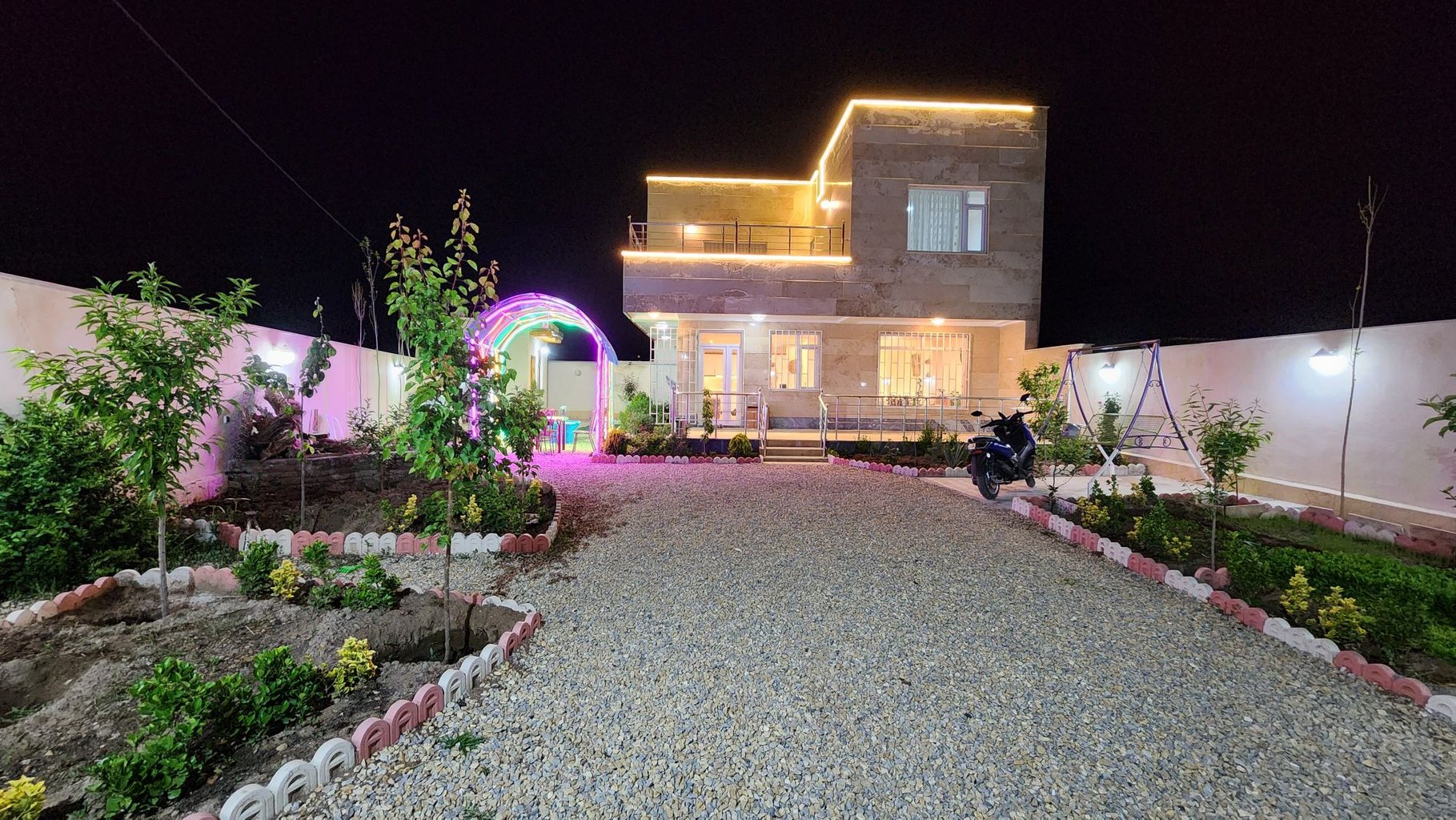 ویلا دوخوابه دوبلکس سلمانی