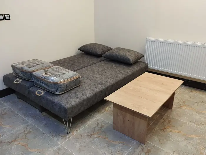 سوئیت یک خوابه هفتواد - واحد آروینا - کاناپه تخت شده دو نفره