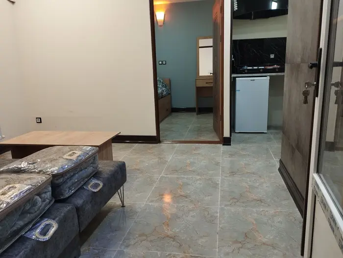 سوئیت یک خوابه هفتواد - واحد آروینا - نمای کلی از درب ورودی