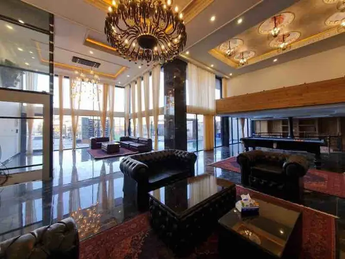 ویلا چهارخوابه دوبلکس استخردار آبگرم رویال مهرآباد - انتخاب عنوان تصویر