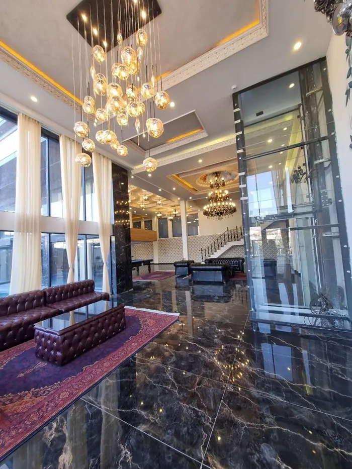 ویلا چهارخوابه دوبلکس استخردار آبگرم رویال مهرآباد