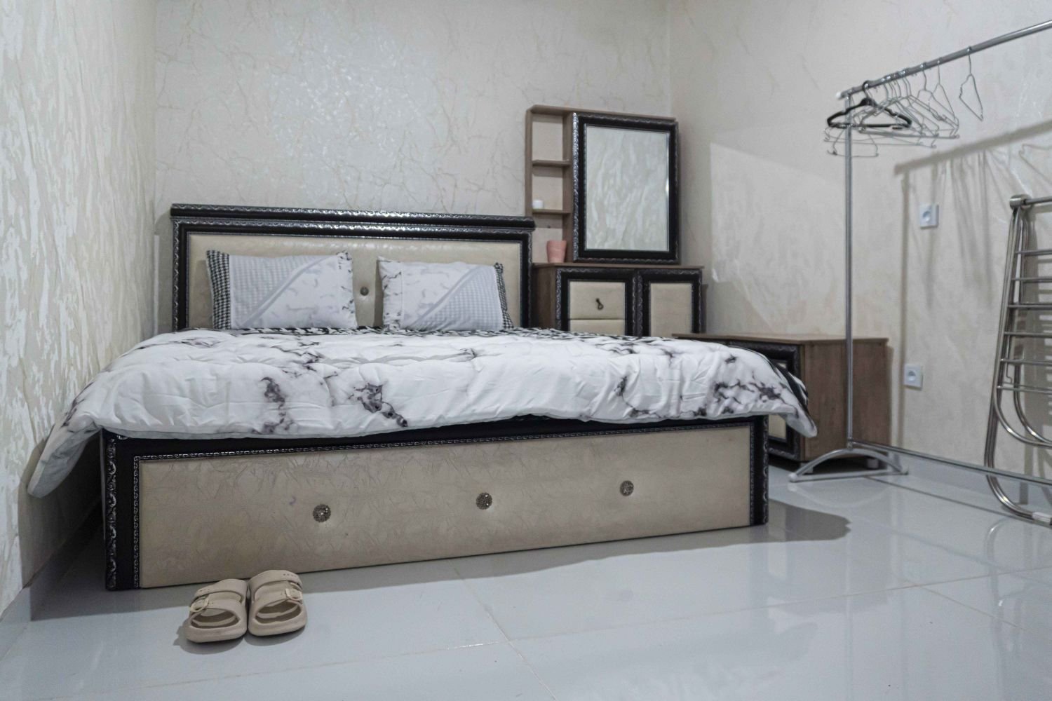 سوئیت یک خوابه طلایی 1