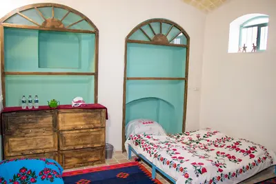 اقامتگاه سنتی عروسک و اسباب بازی - واحد 4