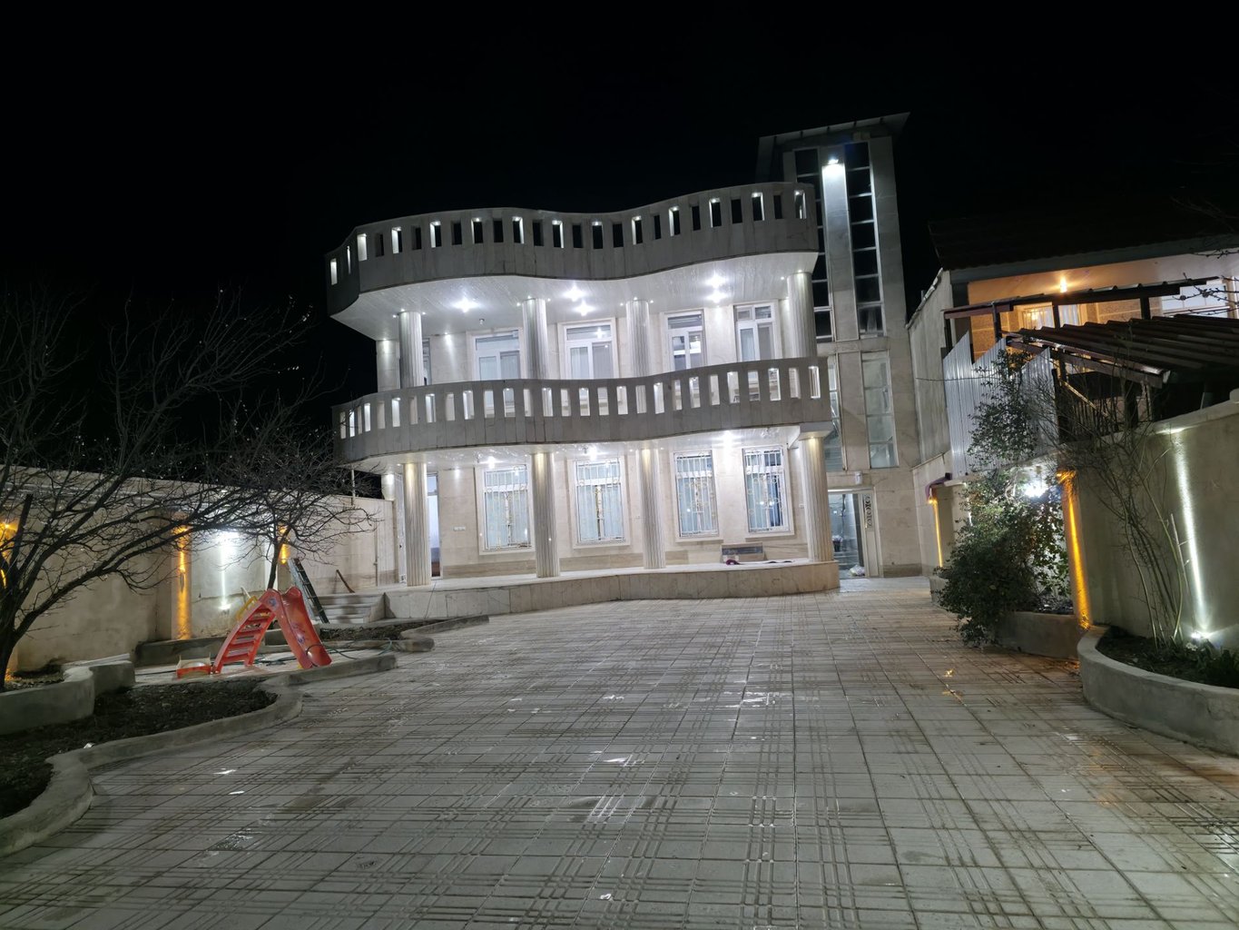 ویلا دوخوابه رهنما