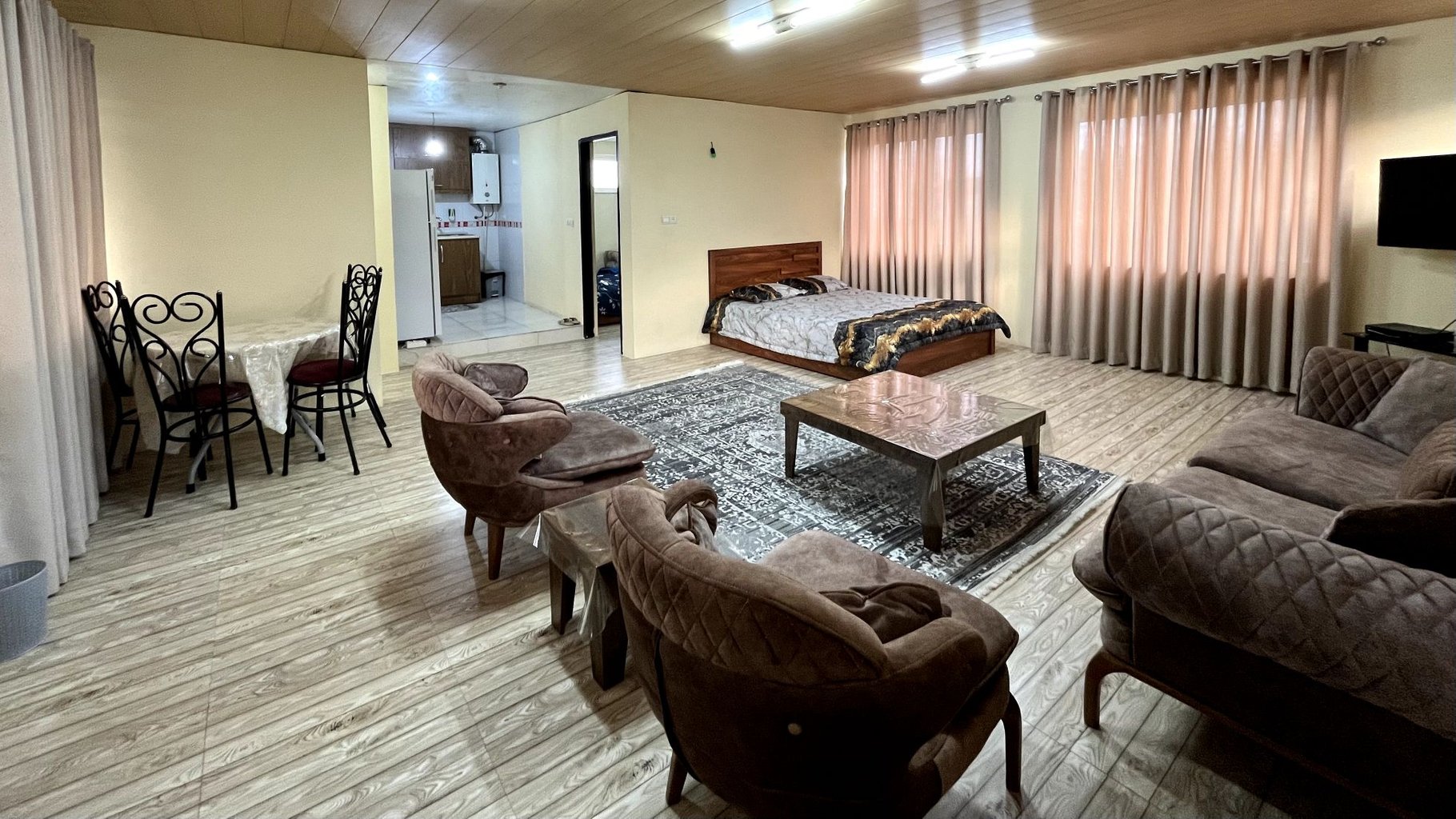 یک خوابه گلکده کنتیا