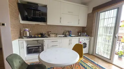 آپارتمان یک خوابه عظیمی 8