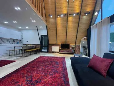 ویلا دوخوابه سوئیسی استخردار آبگرم پناه