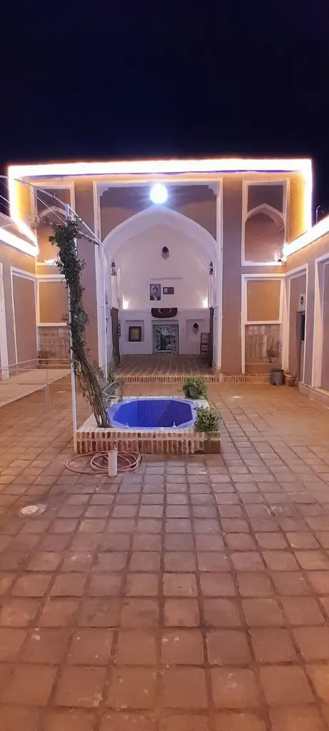 بوم گردی مراد آقا - واحد بادگیر