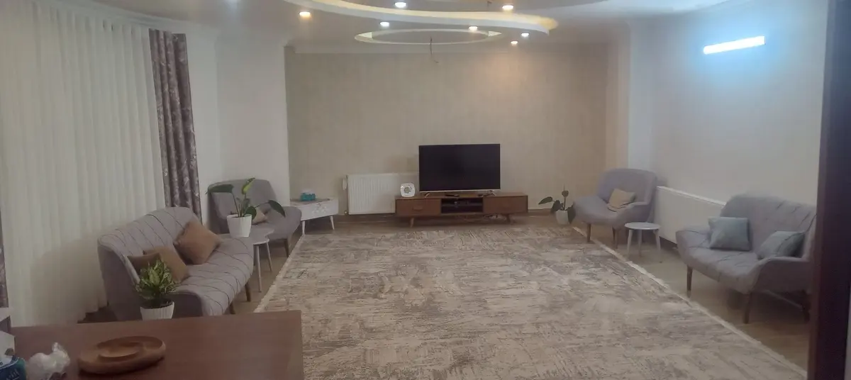 آپارتمان دوخوابه رسالت 2