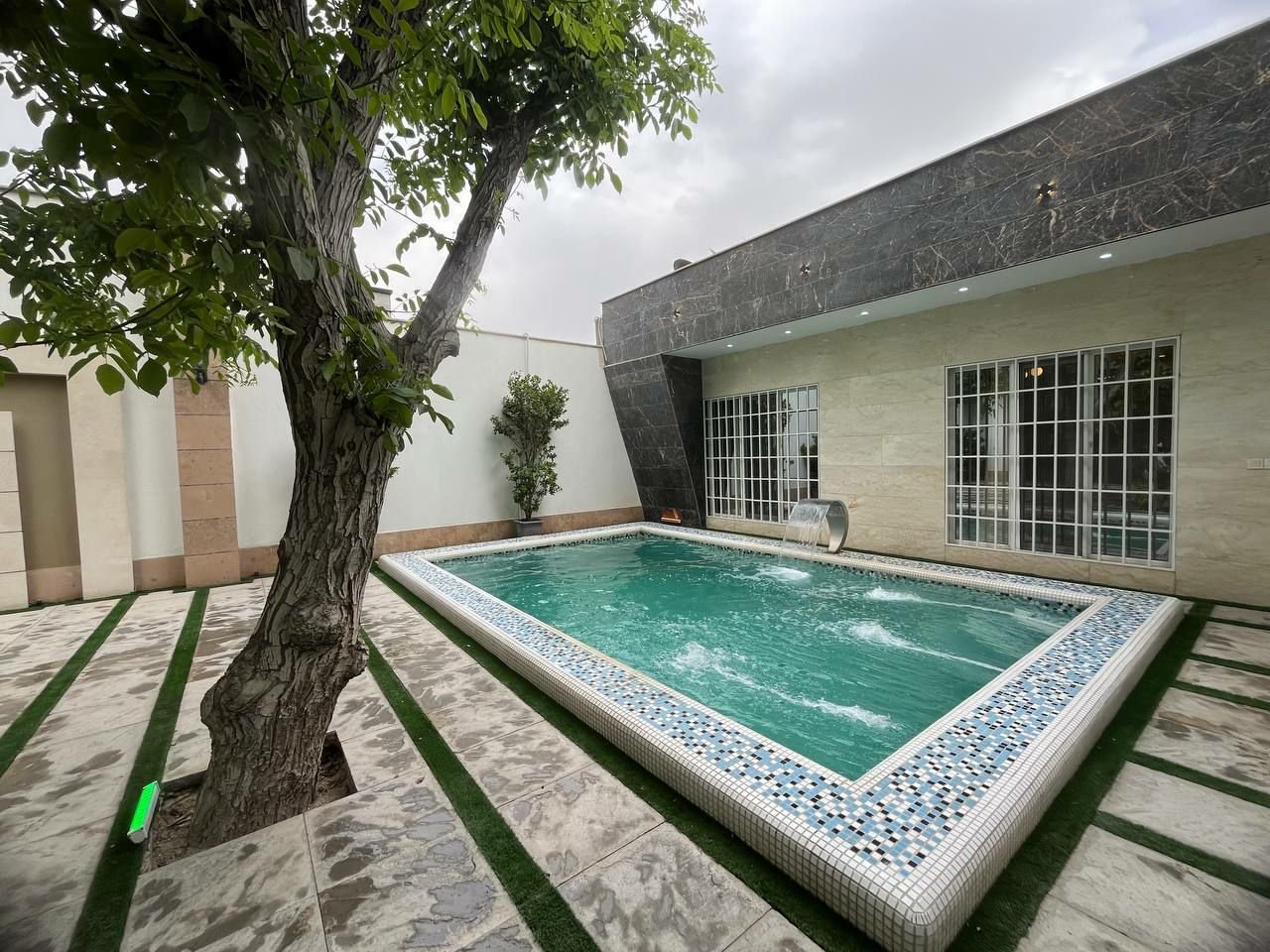 دوخوابه استخردار آبگرم صادقی 11