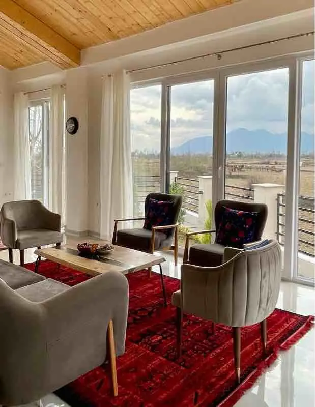 ویلا دوخوابه خانه رستا - سالن