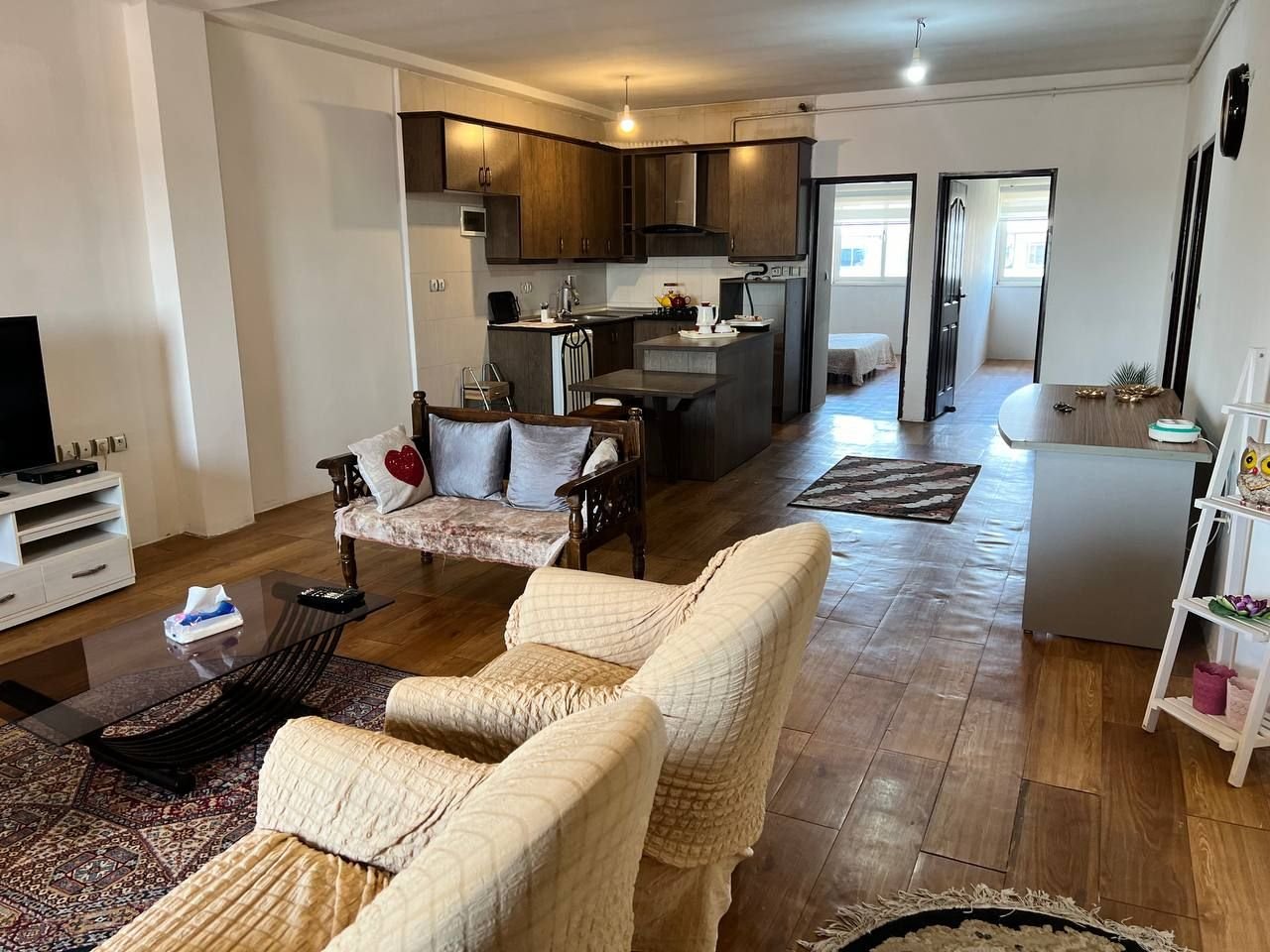 آپارتمان دوخوابه نواب 2