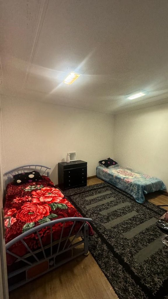 آپارتمان دوخوابه باهنر 1