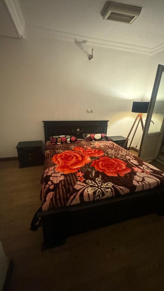 آپارتمان دوخوابه باهنر 1