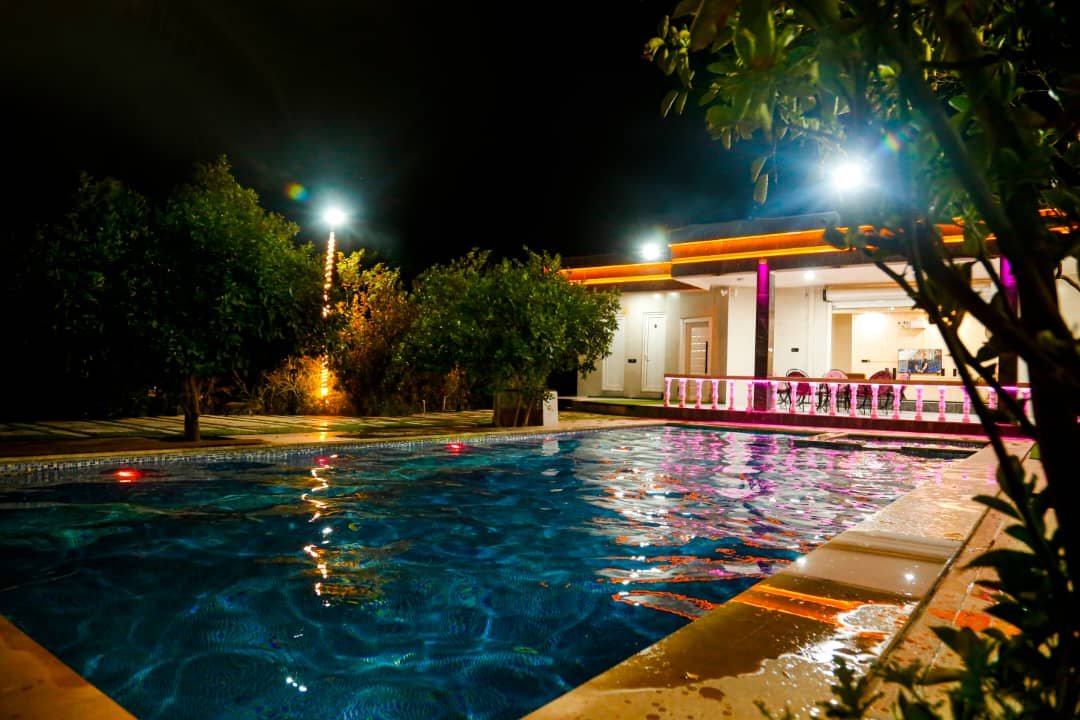 ویلا دوخوابه استخردار آبگرم روشن