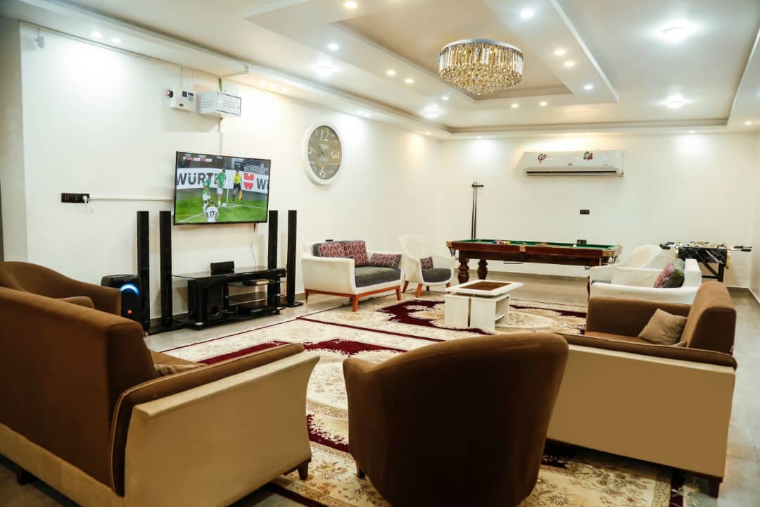 ویلا دوخوابه استخردار آبگرم روشن