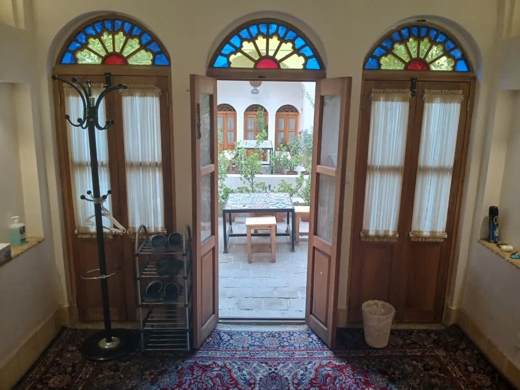 سرای امیر - واحد دابل حیاط