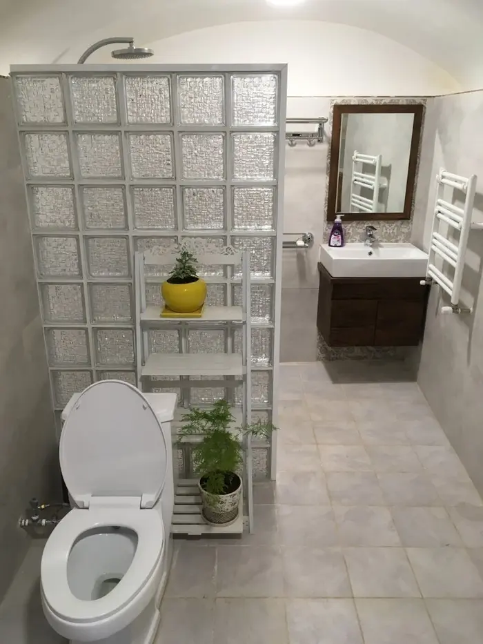 سرای امیر - واحد سه دری حیاط