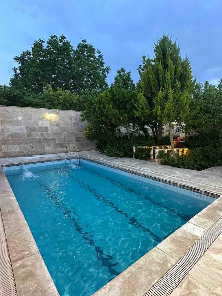 دوخوابه استخردار آبگرم پاییزه 1