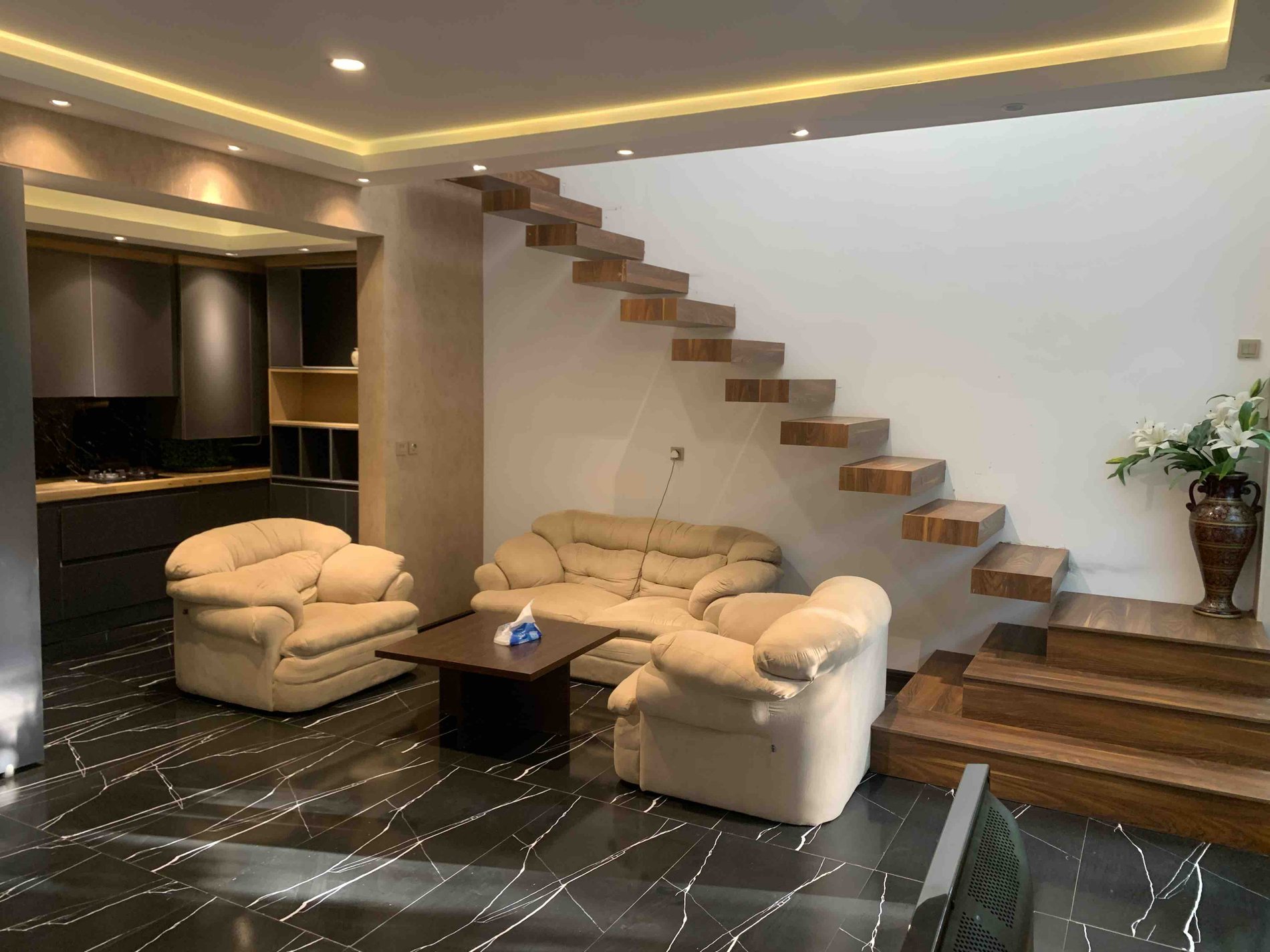 ویلا ويلا باغ دوبلكس استخردار قلات - سالن پذيرايى