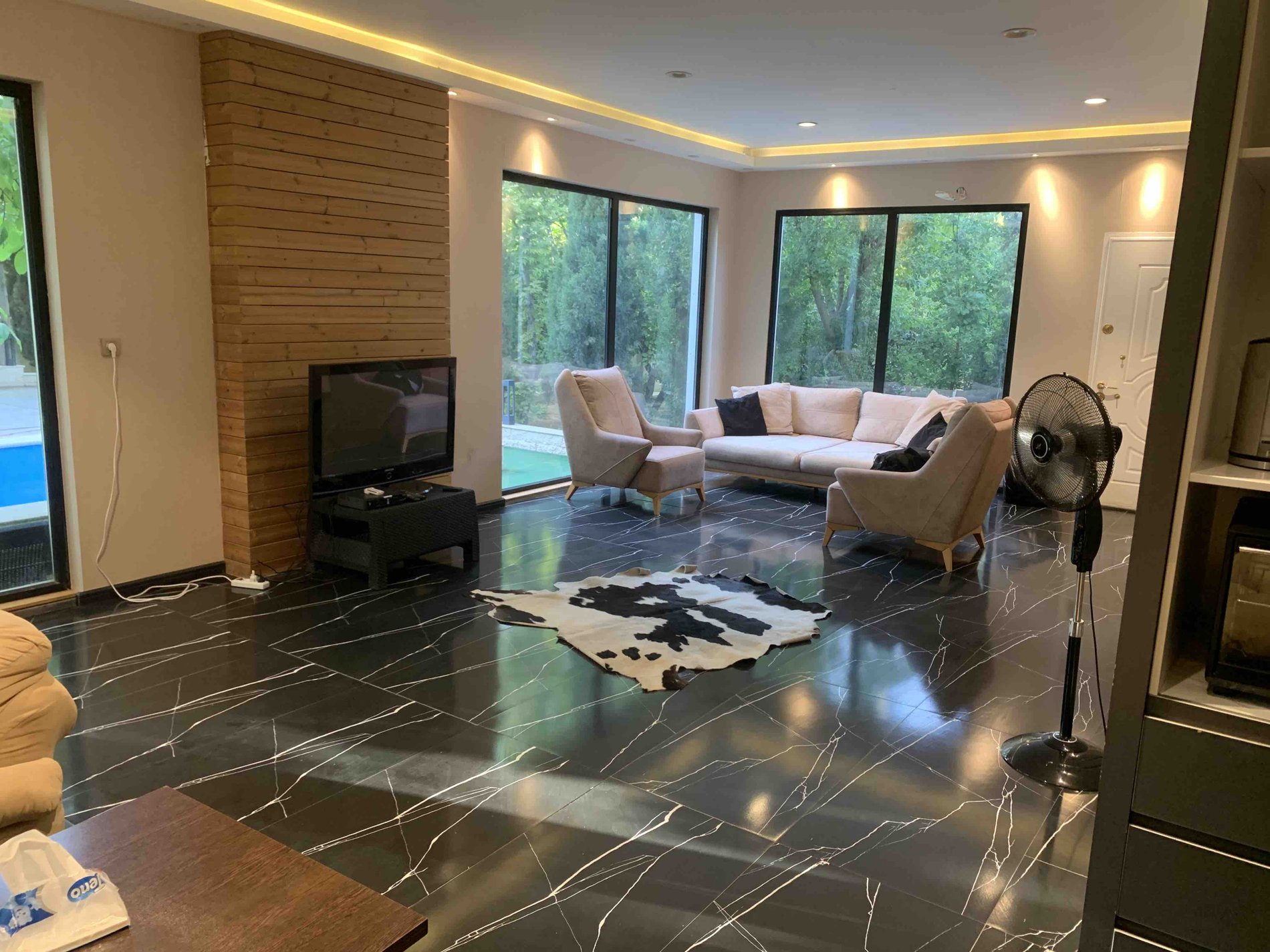 ویلا ويلا باغ دوبلكس استخردار قلات - سالن پذيرايى