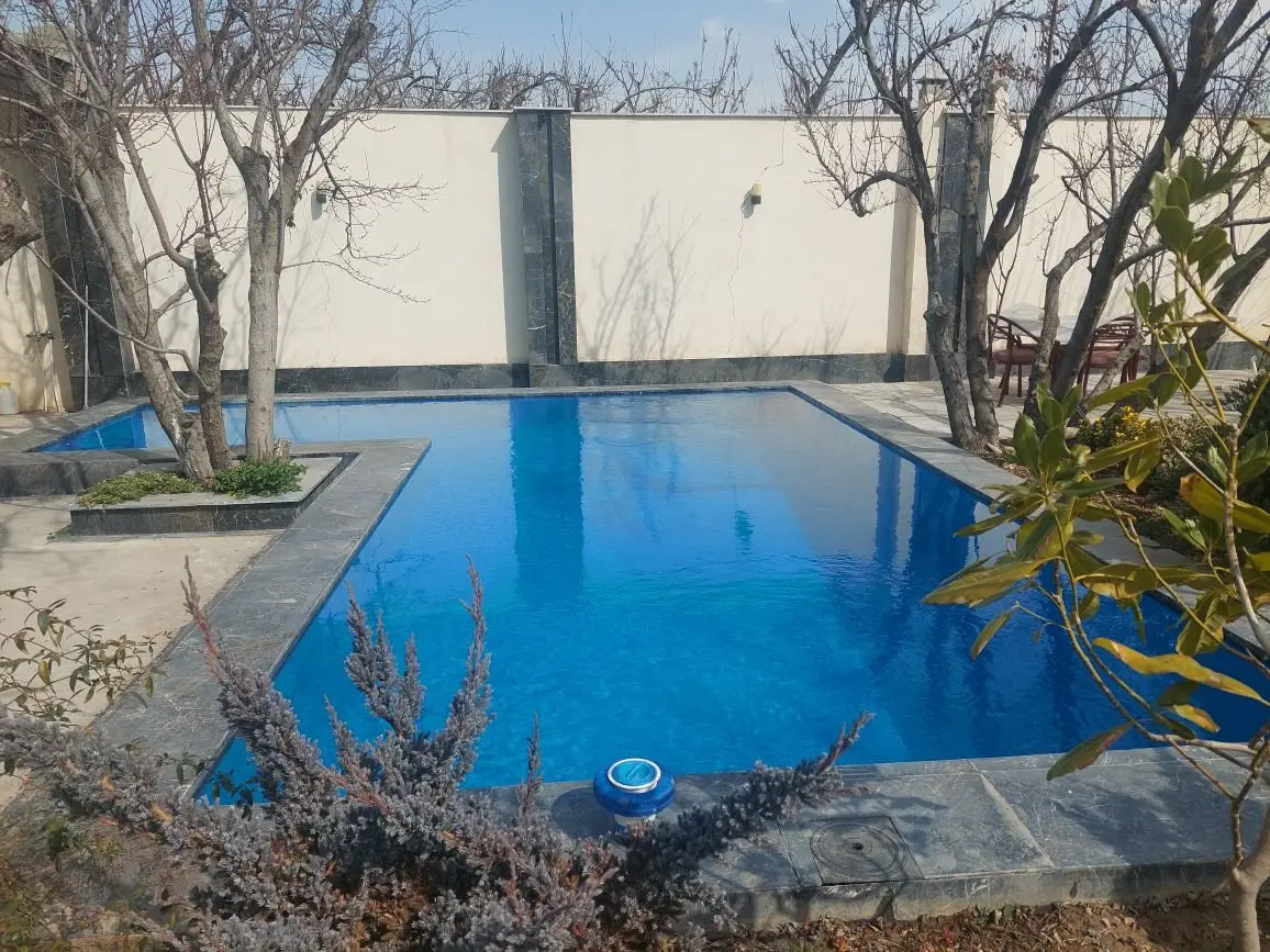 ویلا دوخوابه استخر چهارفصل باغ آرامش4