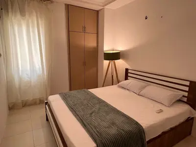 آپارتمان دوخوابه پلاراز